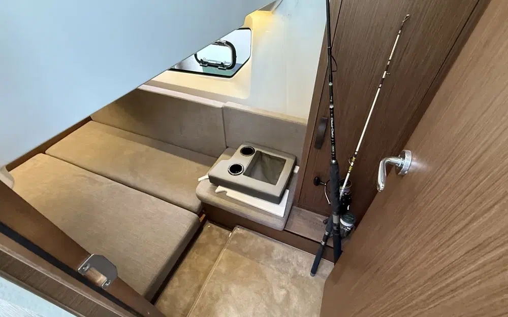 slider 16 Beneteau Antares 11