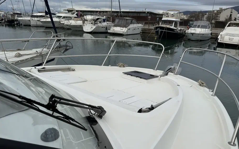 slider 2 Beneteau Antares 11 OB