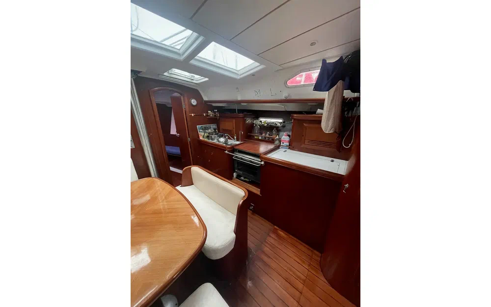 slider 4 Beneteau Oceanis 393 Clipper