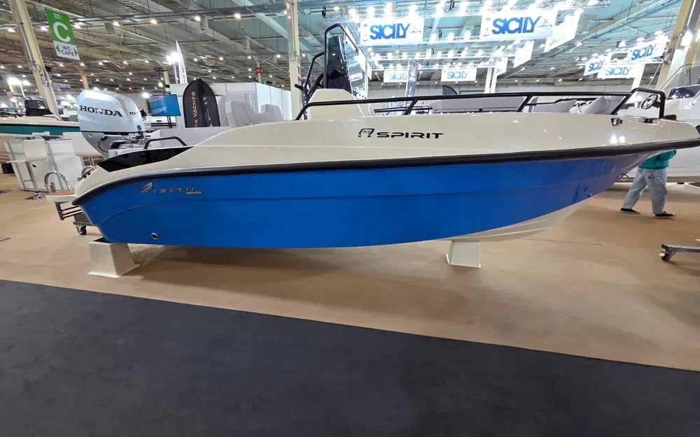 slider 9 Nireus Boats Spirit 53