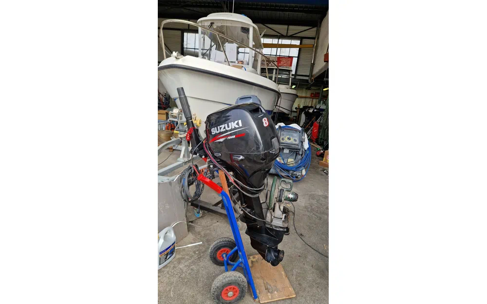 slider 0 SUZUKI 8 CV