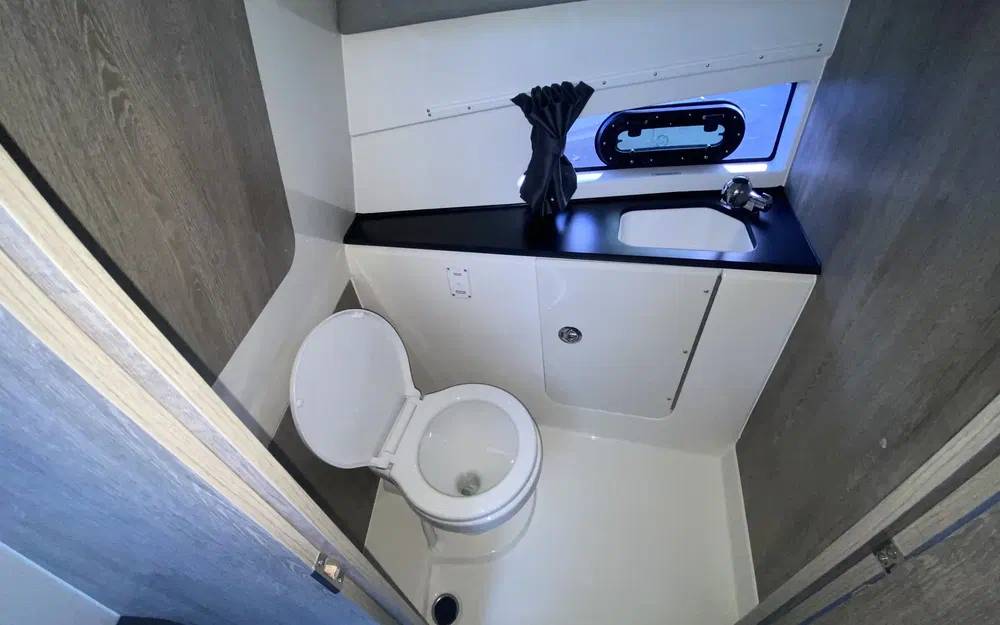 slider 11 Quicksilver Activ 875 Sundeck