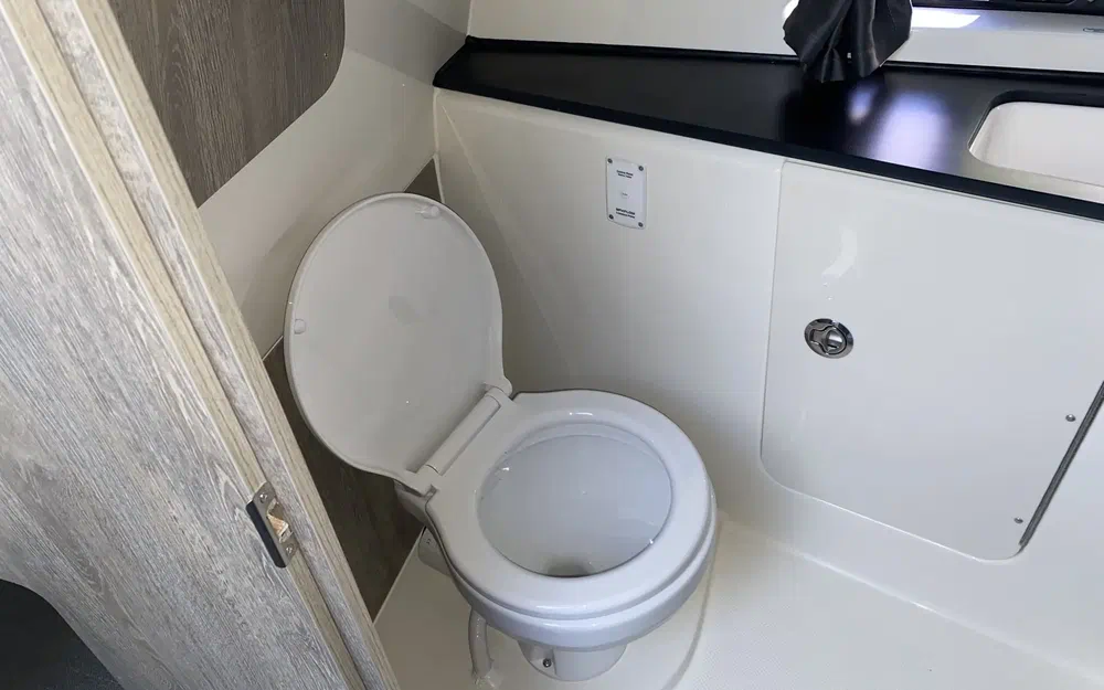 slider 12 Quicksilver Activ 875 Sundeck