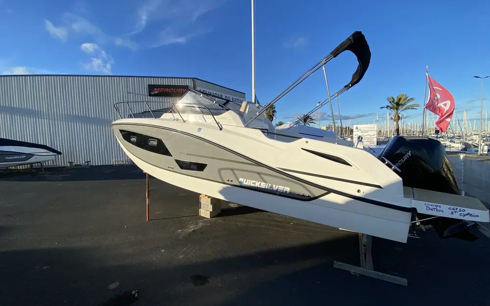 slider 1 Quicksilver Activ 875 Sundeck