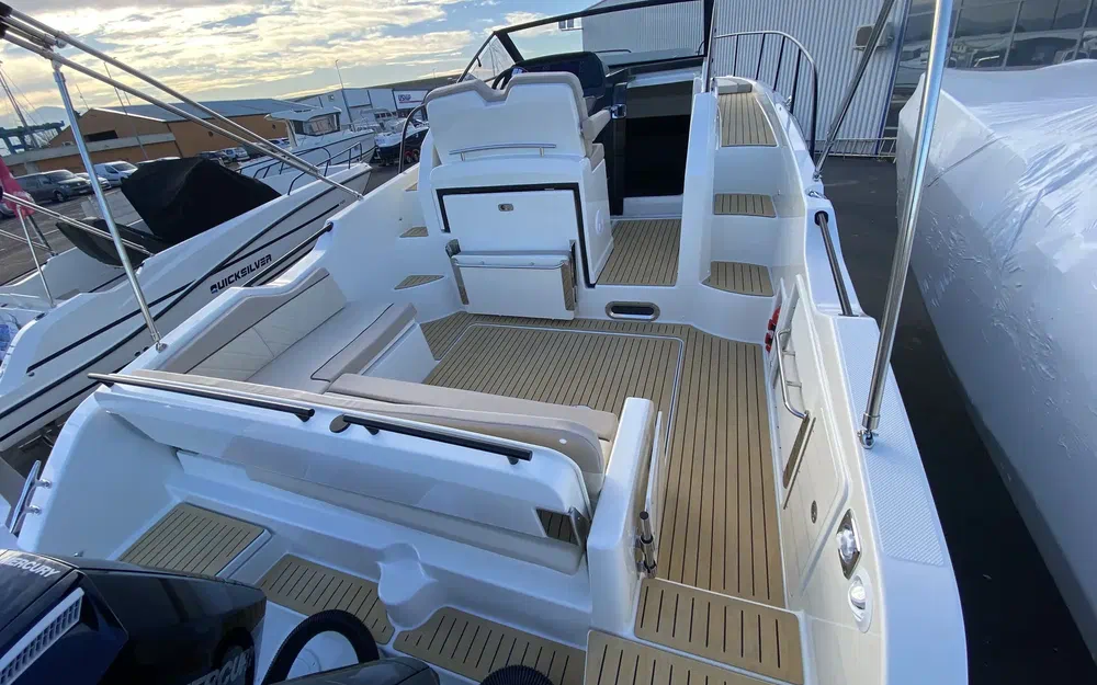 slider 4 Quicksilver Activ 875 Sundeck