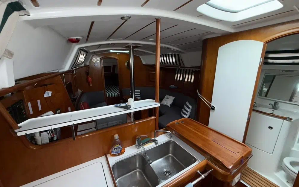 slider 12 Beneteau Oceanis 361 Clipper