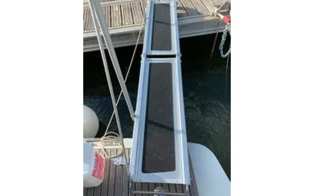 slider 9 Jeanneau NC 11