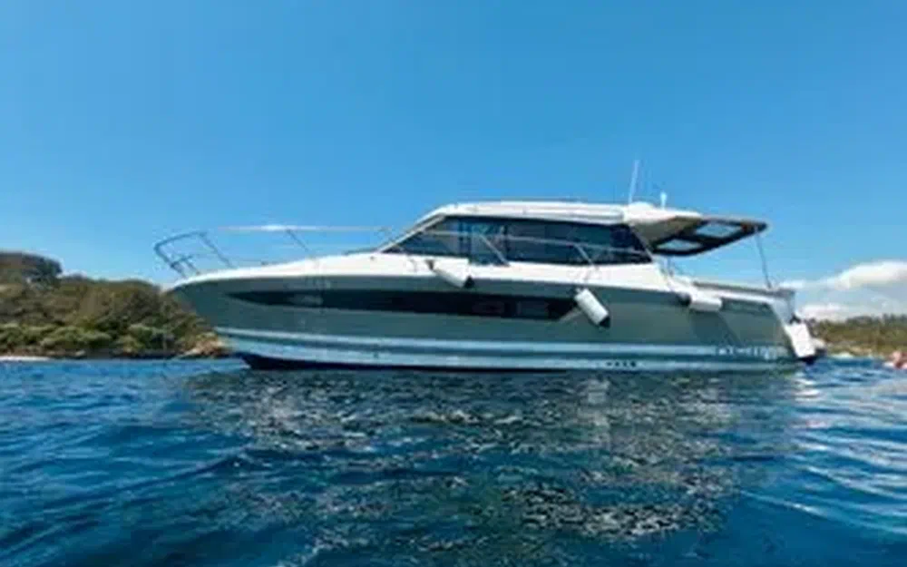 slider 7 Jeanneau NC 11