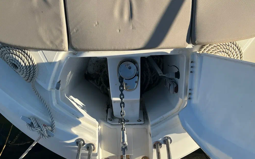 slider 8 Beneteau Antares 7