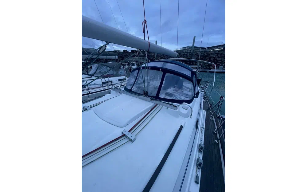 slider 12 Beneteau Oceanis 411 Clipper