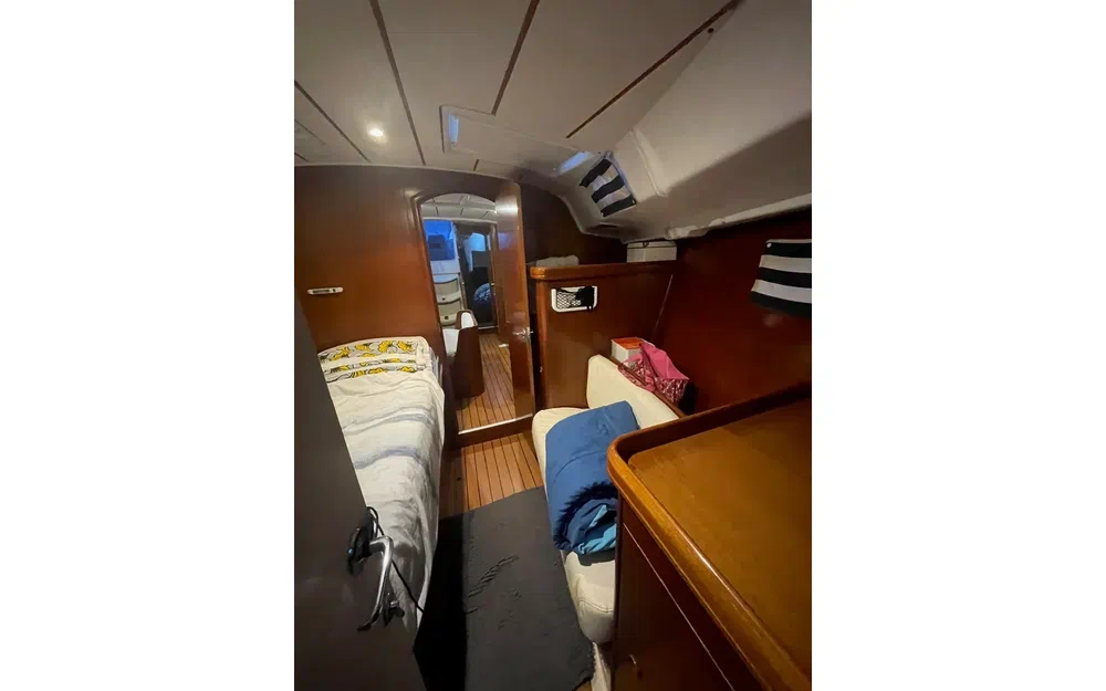 slider 6 Beneteau Oceanis 411 Clipper