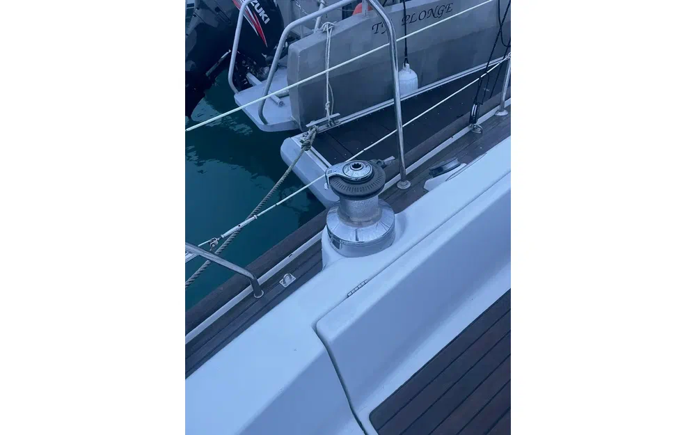 slider 9 Beneteau Oceanis 411 Clipper