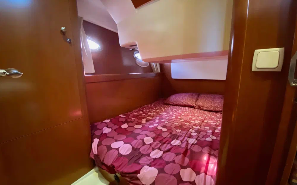 slider 14 Beneteau Antares 36