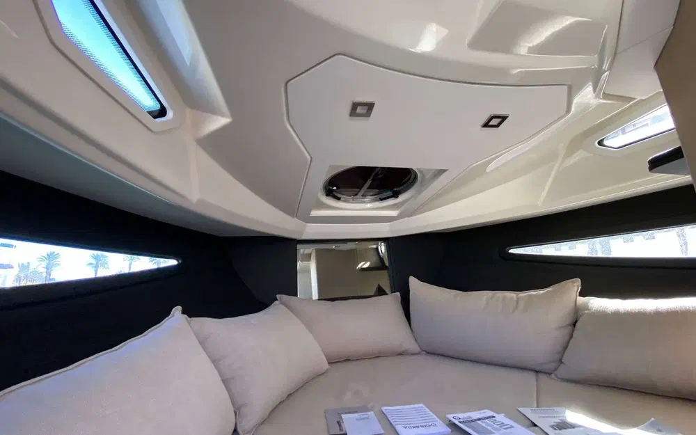 slider 13 Cranchi Endurance 30