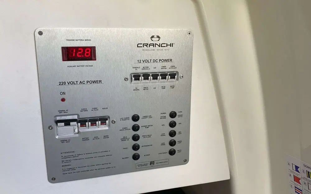 slider 15 Cranchi Endurance 30