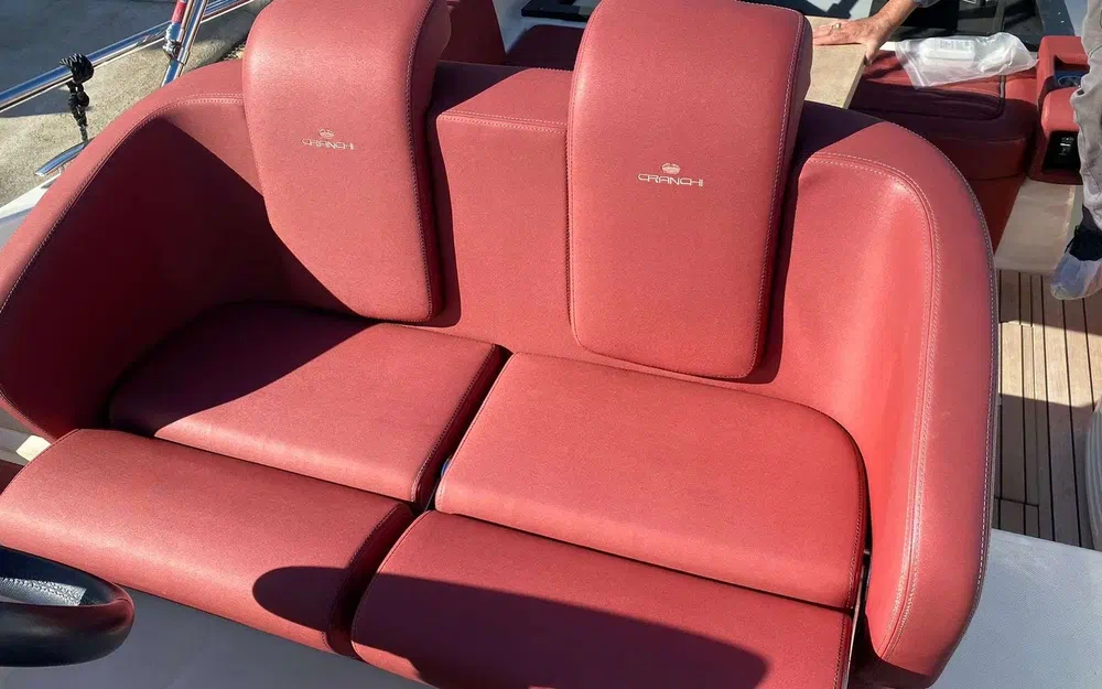 slider 7 Cranchi Endurance 30