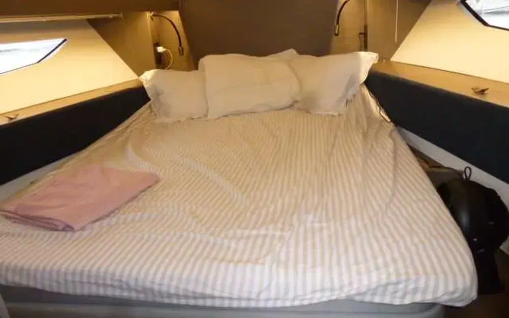 slider 17 Beneteau Gran Turismo 36