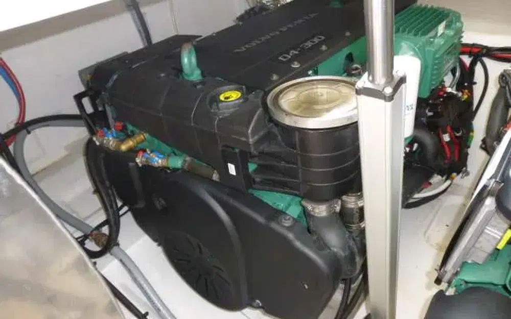 slider 25 Beneteau Gran Turismo 36