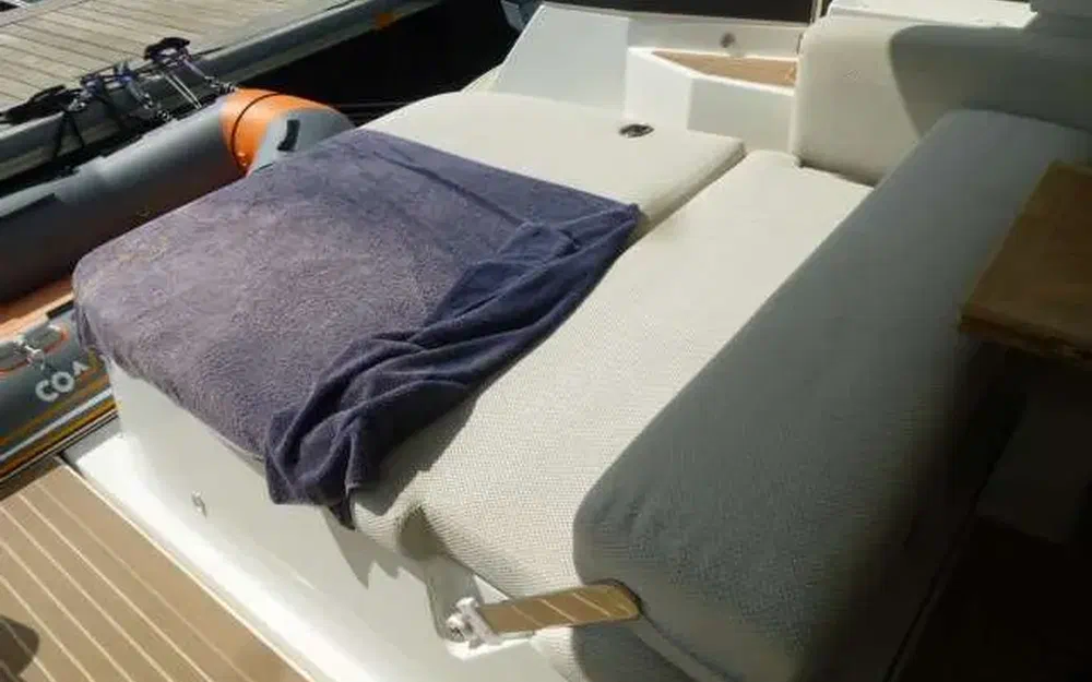 slider 5 Beneteau Gran Turismo 36