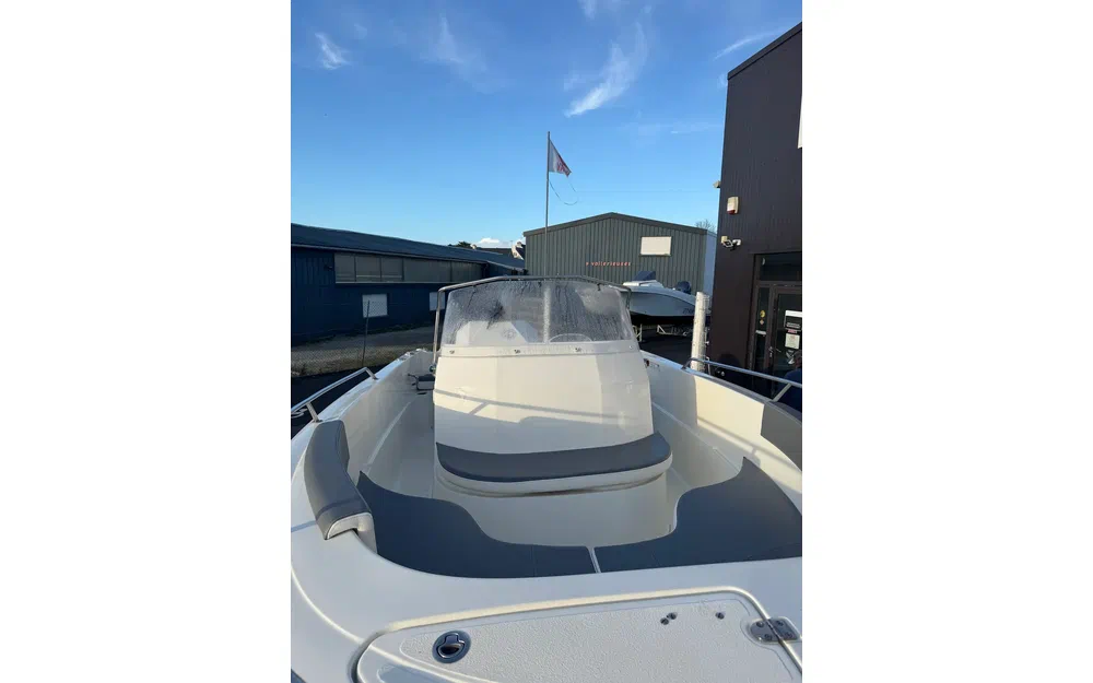 slider 2 Pacific Craft 625 Open