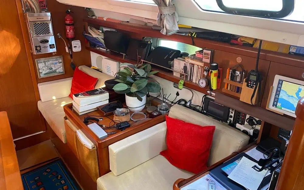 slider 5 Beneteau Oceanis 343 Clipper
