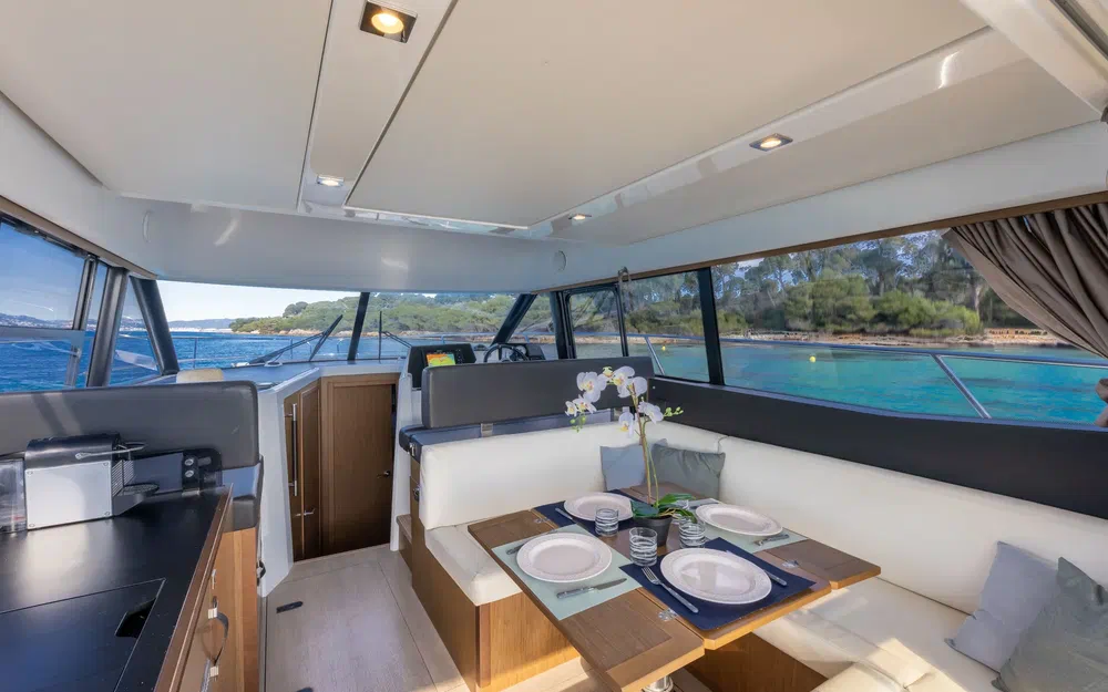 slider 13 Jeanneau Velasco 37 F