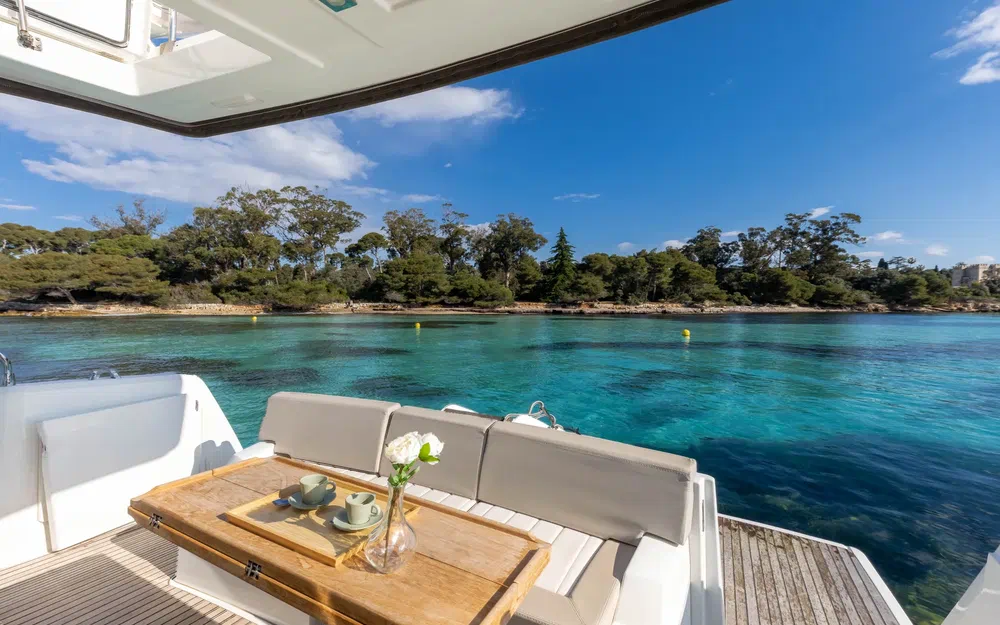 slider 16 Jeanneau Velasco 37 F