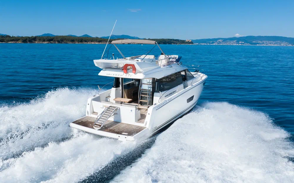 slider 0 Jeanneau Velasco 37 F