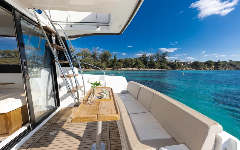 slider 20 Jeanneau Velasco 37 F