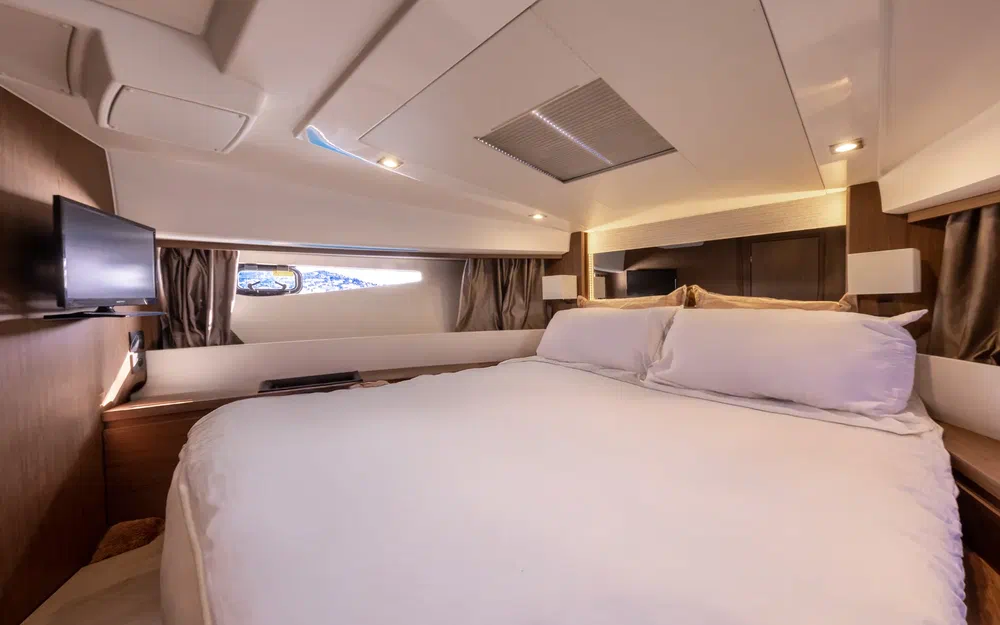 slider 7 Jeanneau Velasco 37 F