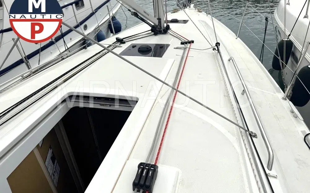 slider 4 Beneteau Oceanis 34.1