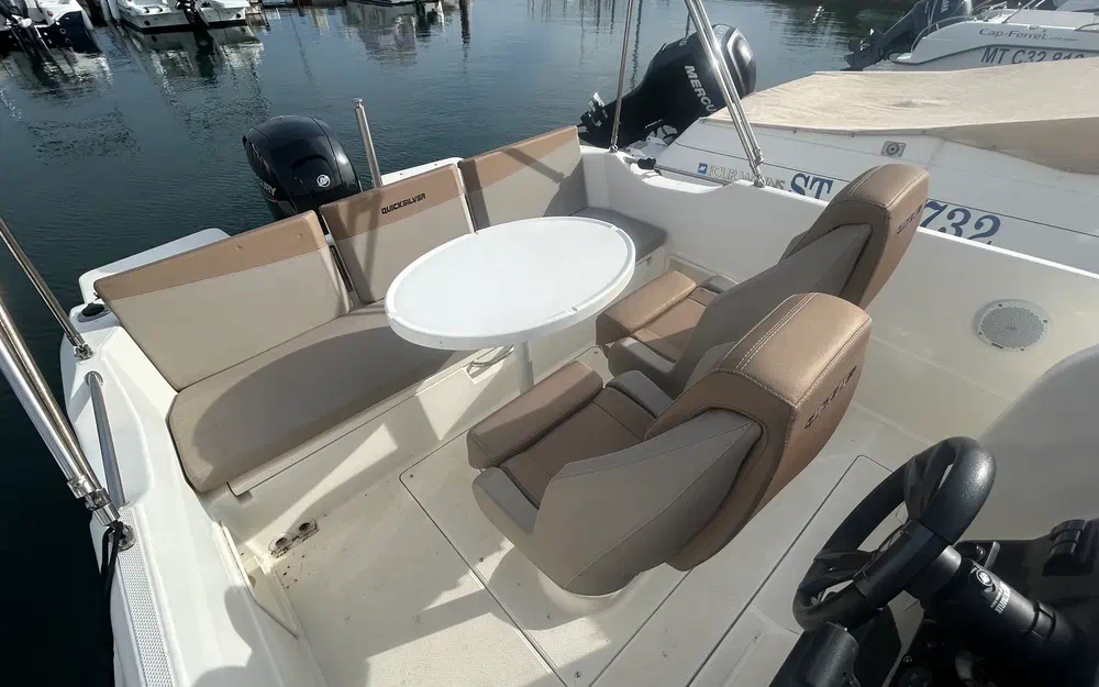 slider 7 Quicksilver Activ 675 Open