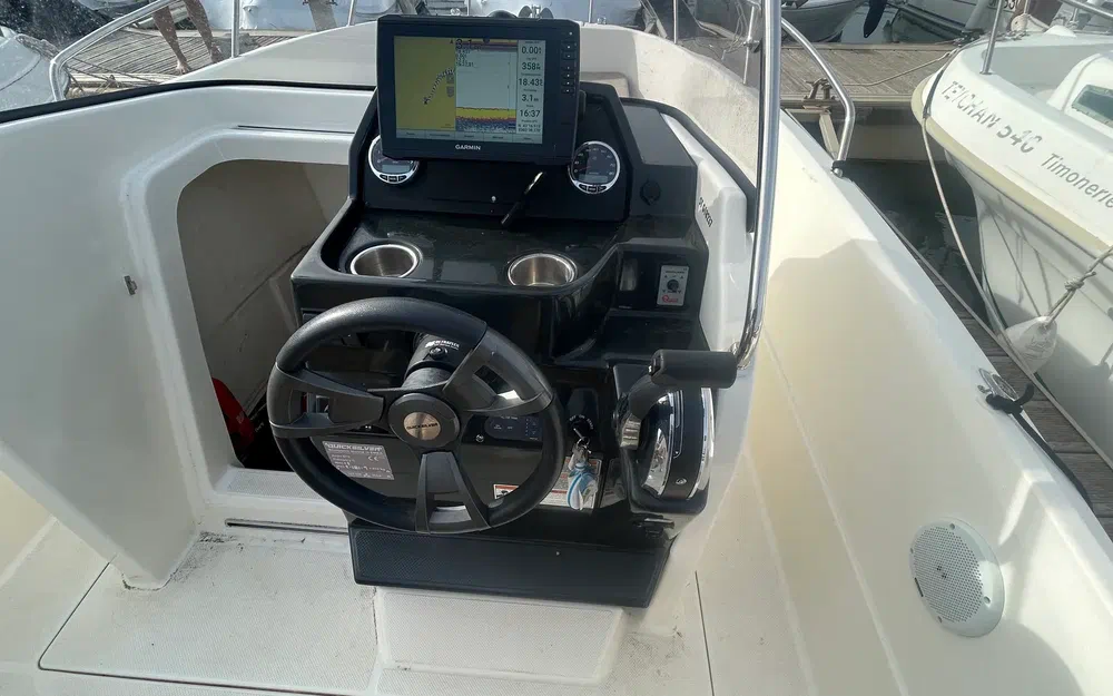 slider 15 Quicksilver Activ 675 Open