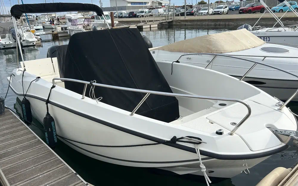 slider 34 Quicksilver Activ 675 Open
