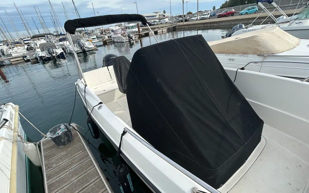 slider 35 Quicksilver Activ 675 Open