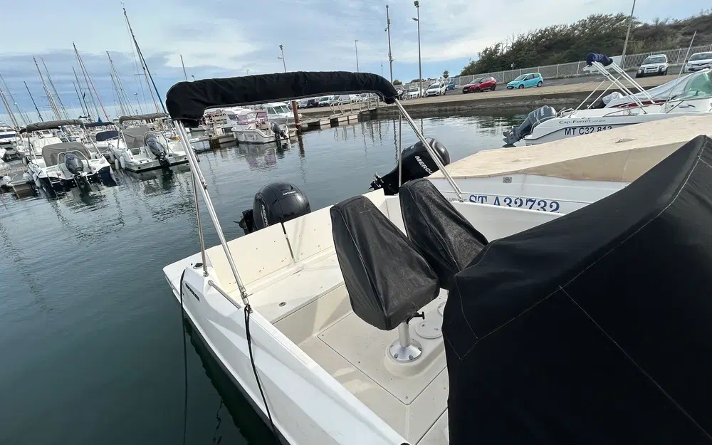 slider 36 Quicksilver Activ 675 Open