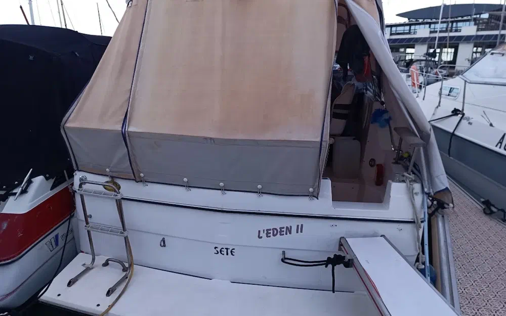 slider 1 Bayliner 2655 Ciera Sunbridge