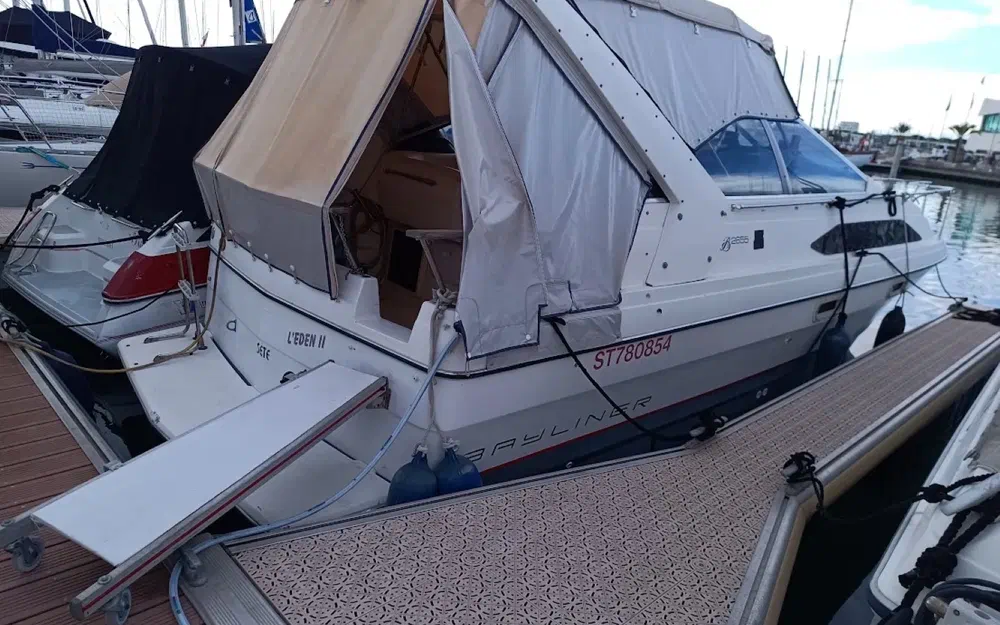 slider 2 Bayliner 2655 Ciera Sunbridge