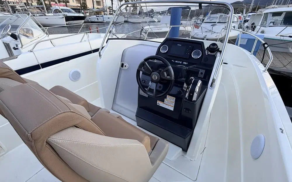 slider 9 Quicksilver Activ 675 Open