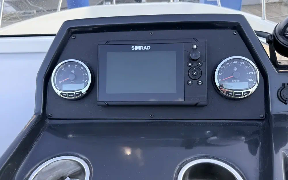 slider 12 Quicksilver Activ 675 Open