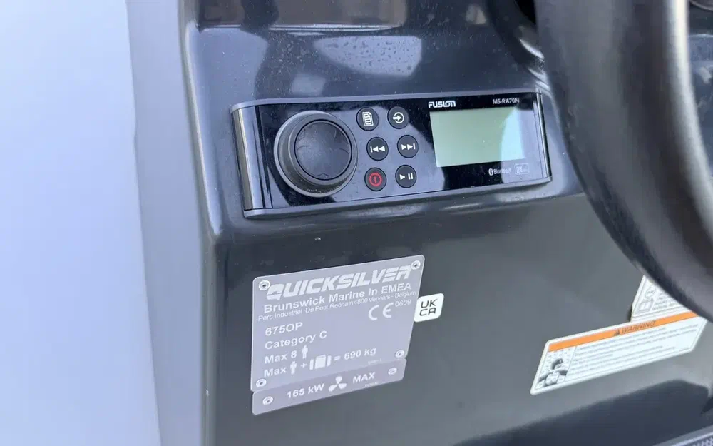 slider 13 Quicksilver Activ 675 Open