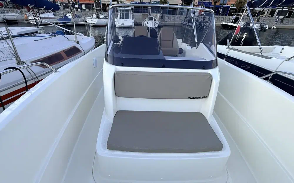 slider 18 Quicksilver Activ 675 Open