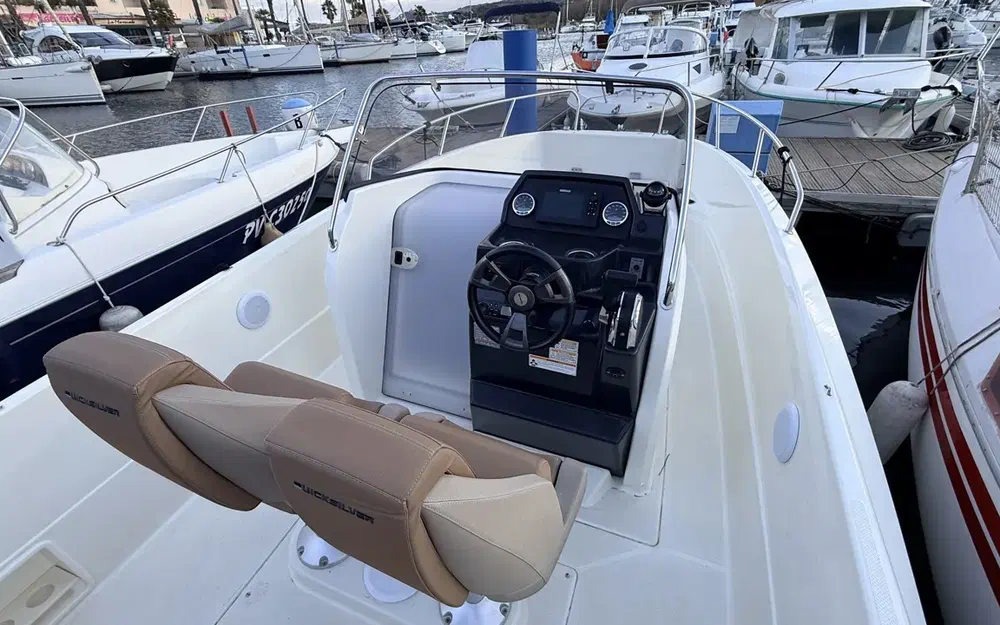 slider 8 Quicksilver Activ 675 Open