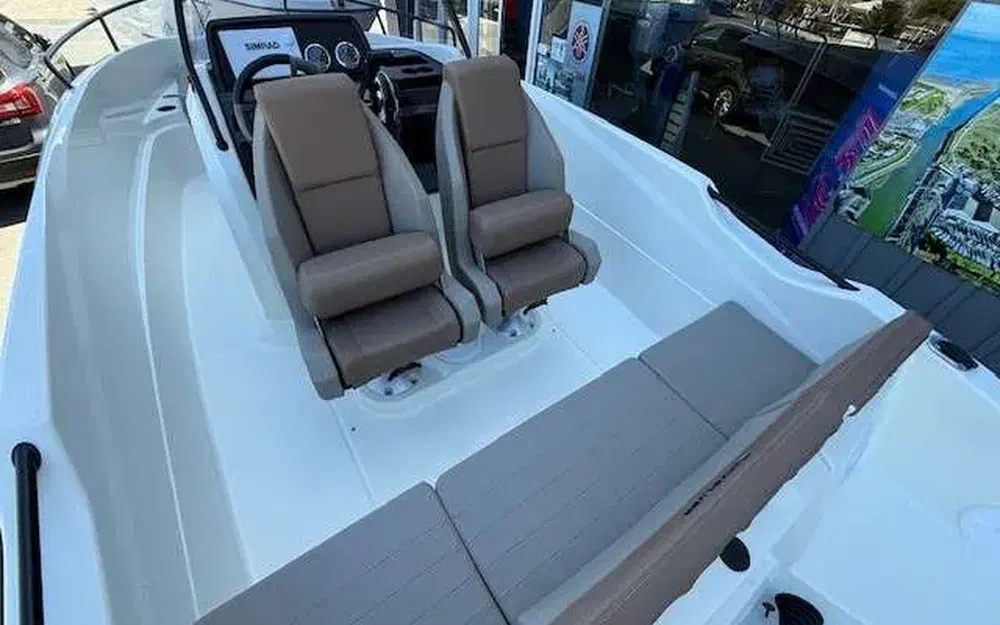 slider 1 Quicksilver Activ 555 Open