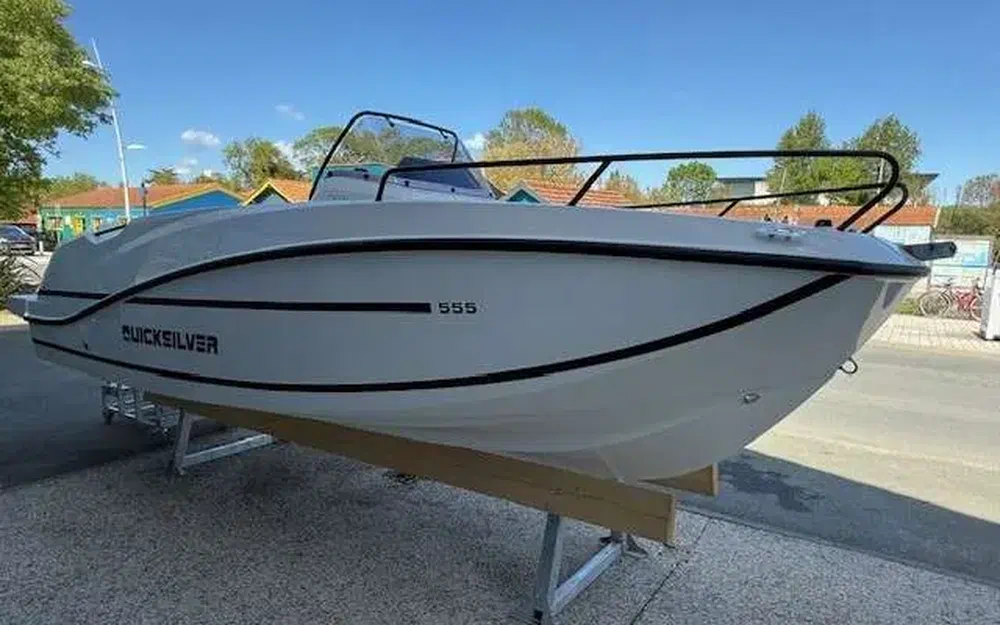 slider 5 Quicksilver Activ 555 Open