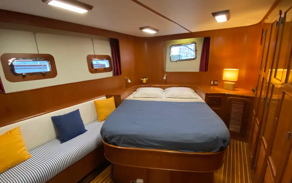 slider 22 Tarquin Trader 65