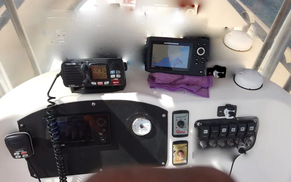 slider 2 Capelli Tempest 750