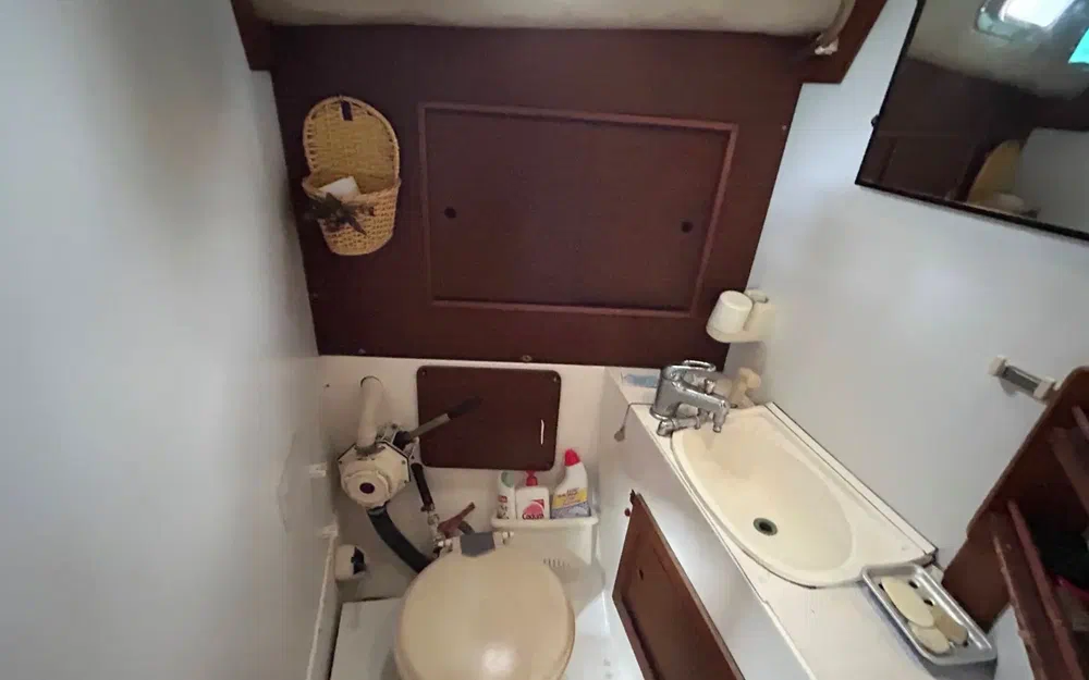 slider 12 Westerly 33 Ketch