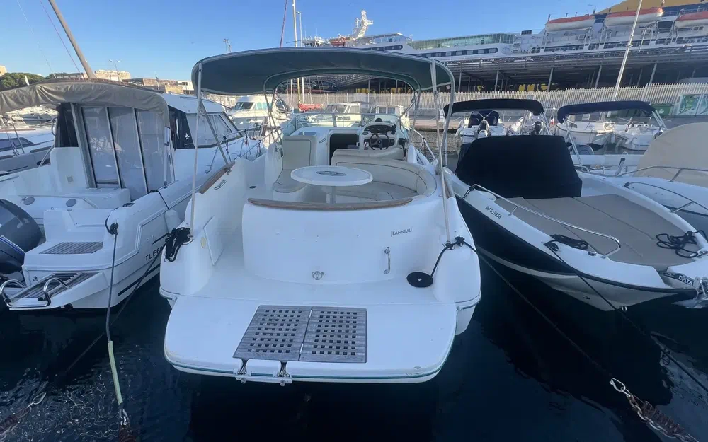 slider 5 Jeanneau Leader 805