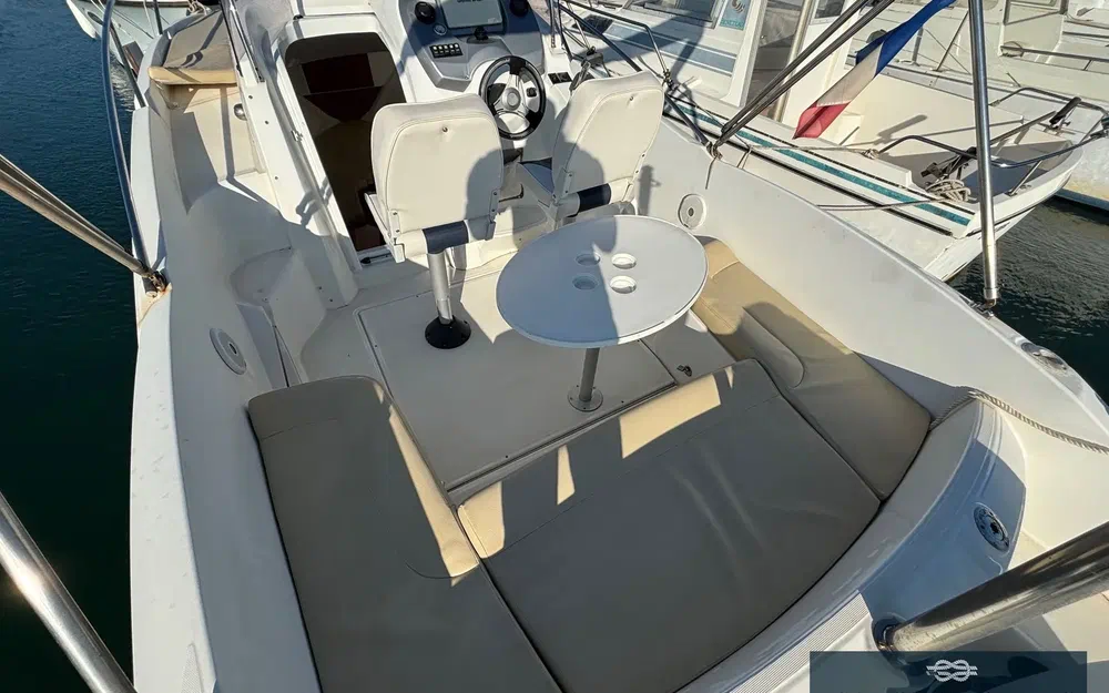 slider 11 Beneteau Flyer 750 Sun Deck